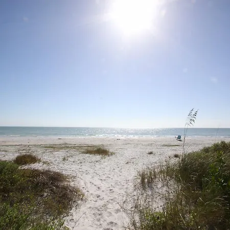 Gulf Breeze Cottages-3
